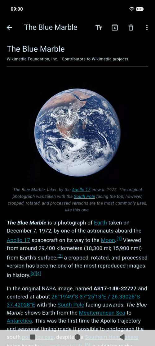 The Readtinue reader in the true-black AMOLED theme.